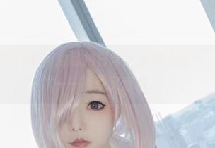 Kitkat Cosplay的私拍日常：原图里的不一样的爱宕——简单又直白。